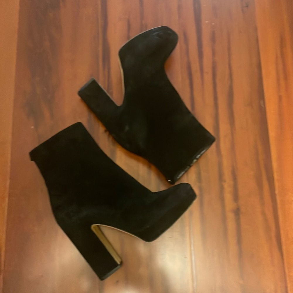 Ferragamo Black Suede Platform booties